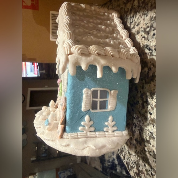8.5” Peace Blue and White Valerie Parr Gingerbread House - Picture 4 of 12